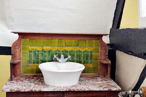 Bathroom - click for photo gallery